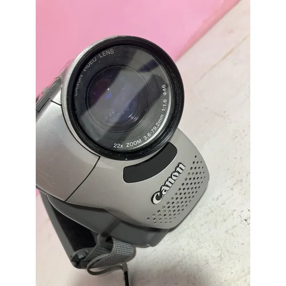 Canon ES 60 Vintage Handheld Video Camera No Charger Digital 700× (PARTS ONLY)